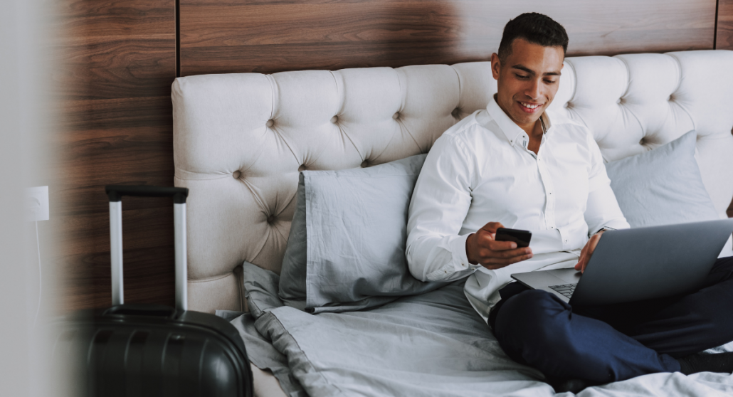 5 Latest Trends in Hospitality Industry Guest happy with personalized guest experience and messaging