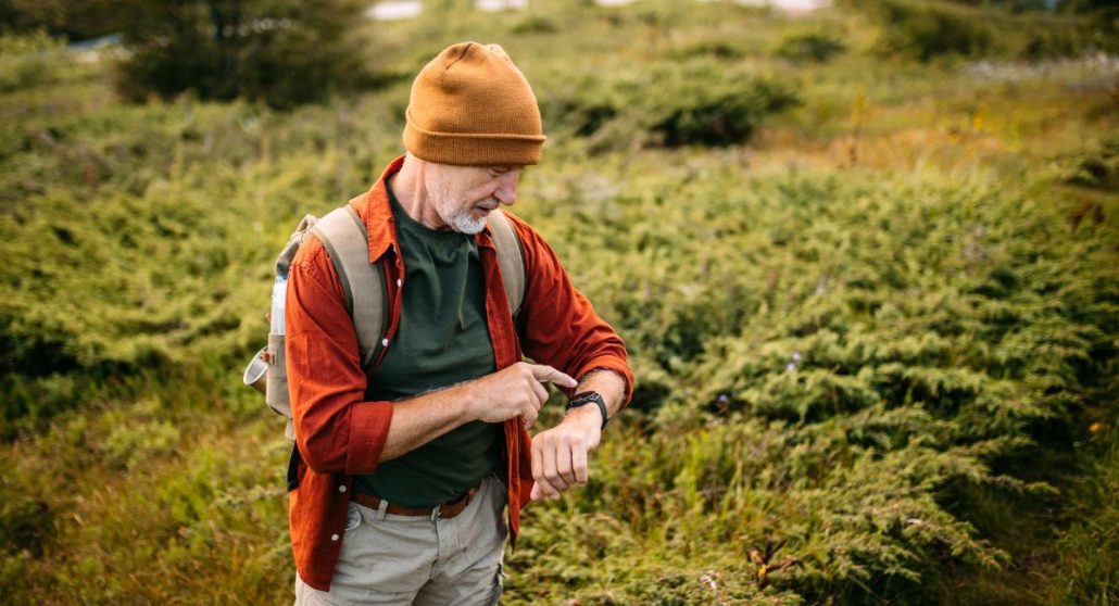 Modern travel technology for seniors