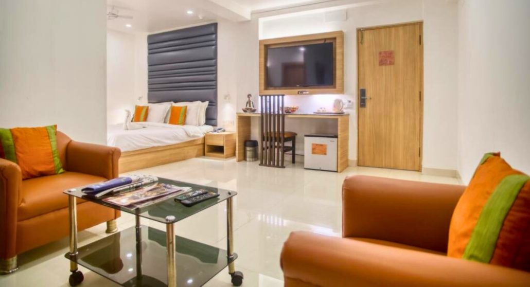 Roland Hotel: Building Trust and Boosting Bookings with STAAH 118 booking engine direct hotel website